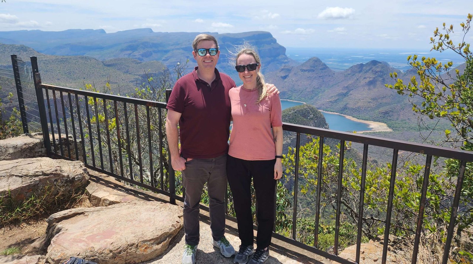 Shows viewpoint of the Three Rondavels, Blyde River Canyon, Panorama Route
